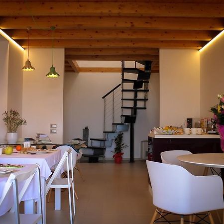 B&B I Frassini กัสเตลบูโอโน ภายนอก รูปภาพ