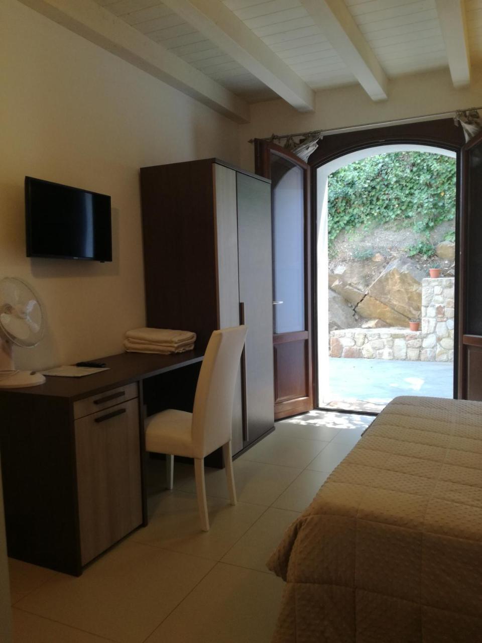 B&B I Frassini กัสเตลบูโอโน ภายนอก รูปภาพ